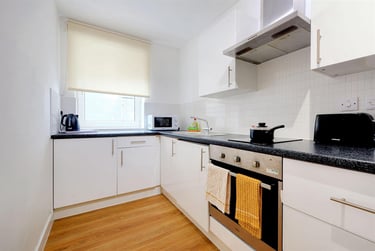 1 bed studio, Oxford Street, City Centre, Leicester, LE15XA - Image 4